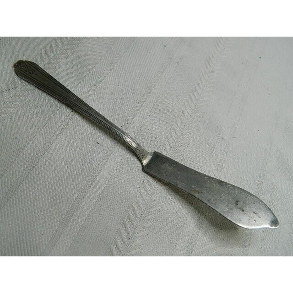 Vintage Moderne Silver Plate Butter Knife 7"